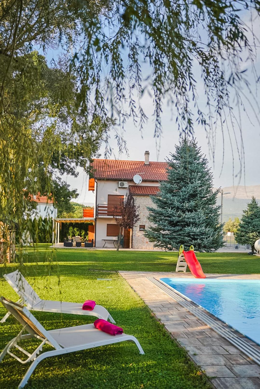 Villa Leko Dream House Cetina Exteriör bild