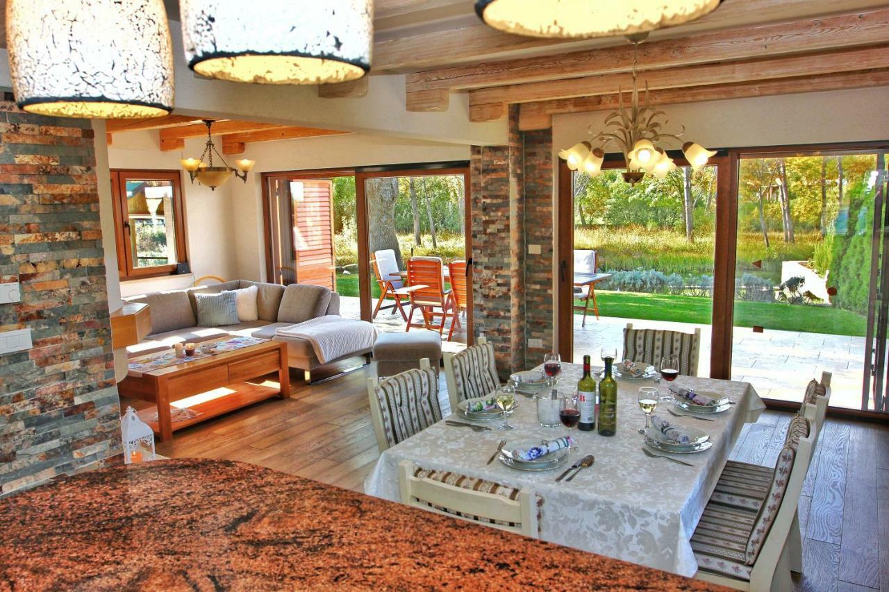 Villa Leko Dream House Cetina Exteriör bild