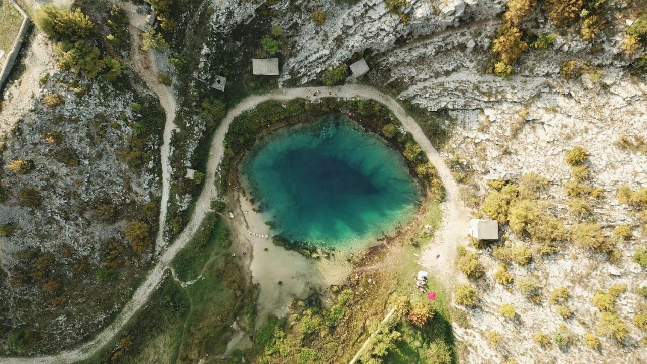Villa Leko Dream House Cetina Exteriör bild